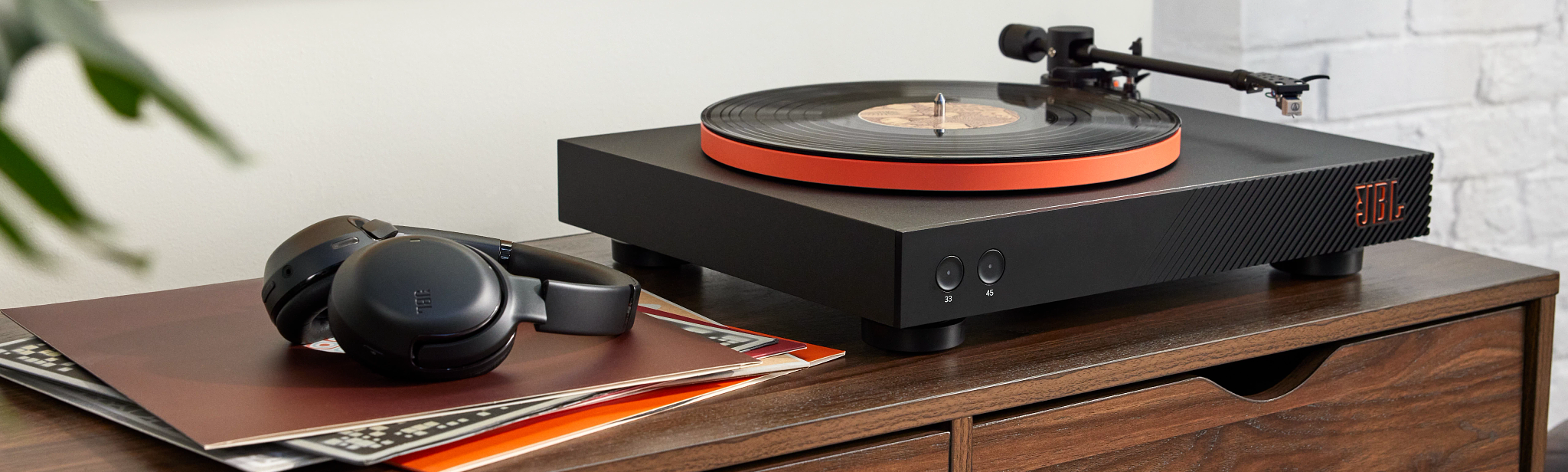 JBL SPINNER BT: TOCADISCOS BLUETOOTH QUE REVOLUCIONA EL VINILO